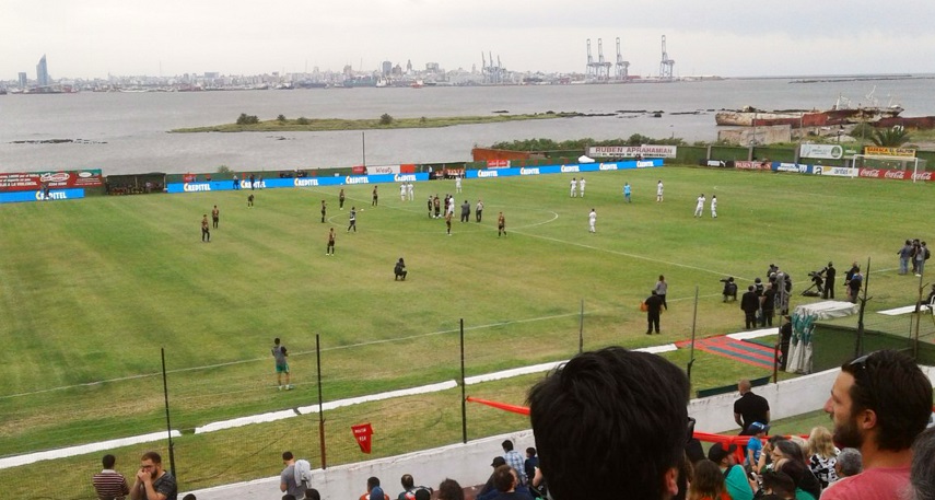Uruguay: El fútbol profesional más pobre, Noticias